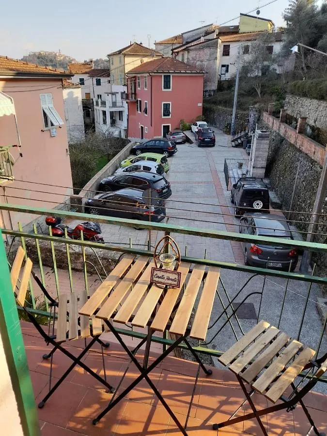 Tra Alpi Apuane e Cinque Terre.. Casetta Renata! Villa Valeriano Lunense Casa vacanze
